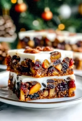 Festive Christmas Fruitcake Traybake: A Holiday Delight